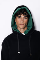 WAGGMI ARC Hoodie erkek kapüşonlu sweatshirt, manken üzerinde