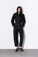 WAGGMI HALO Embellished Denim Pants kadın denim pantolon, manken üzerinde