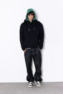 WAGGMI ARC Hoodie erkek kapüşonlu sweatshirt, manken üzerinde