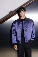 WAGGMI VIOLET Bomber erkek bomber ceket, manken üzerinde